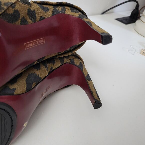 VINCE CAMUTO Blaira Boots Womens 6.5 Leopard Print Brown Suede Heels Pointed Toe - Picture 10 of 10